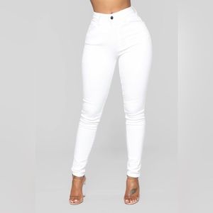Fashion Nova High Waisted Skinnies - White
